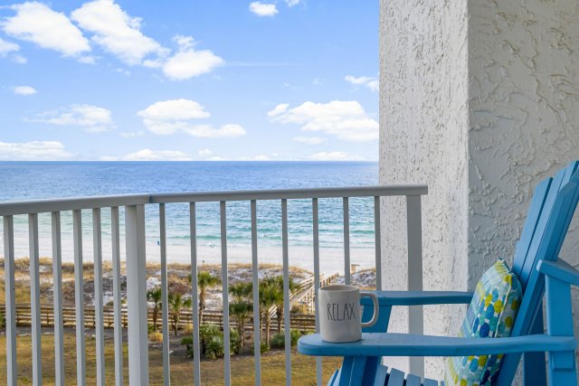 4 Condominium vacation rental located in Destin 1