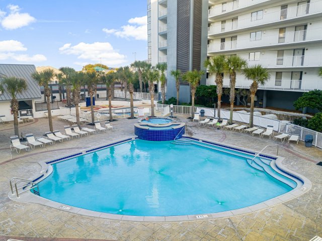 4 Condominium vacation rental located in Destin 1