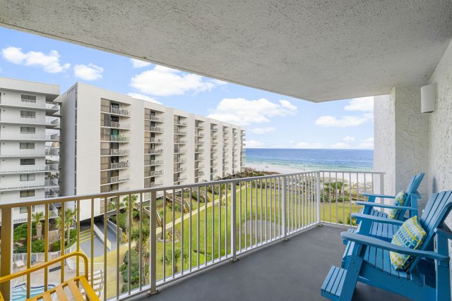 4 Condominium vacation rental located in Destin 1