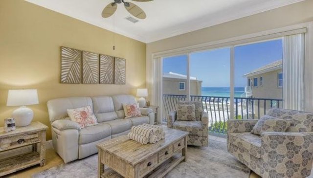 2 Condominium vacation rental located in Anna Maria Island 1