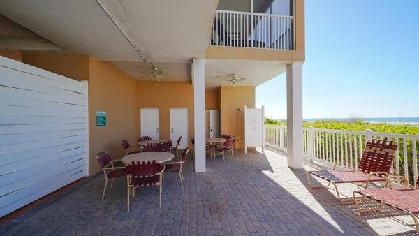 2 Condominium vacation rental located in Anna Maria Island 1