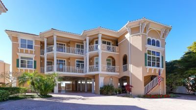 2 Condominium vacation rental located in Anna Maria Island 1