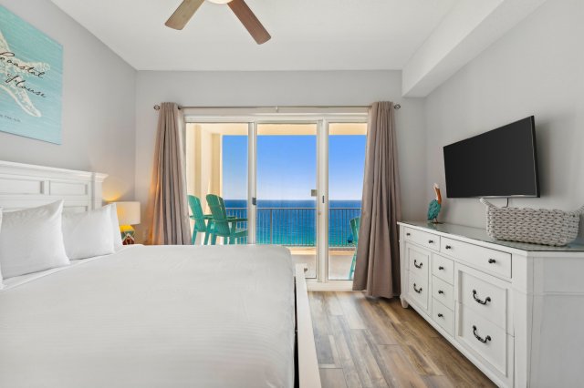 2 Condominium vacation rental located in Panama City Beach 1