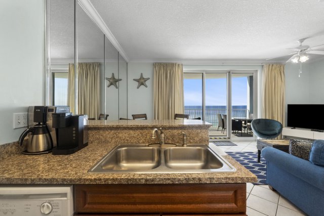 1 Condominium vacation rental located in Panama City Beach 1