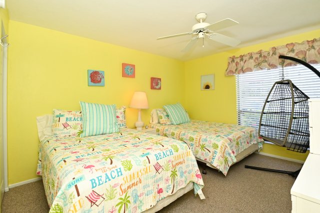 2 Condominium vacation rental located in Anna Maria Island 1