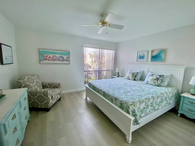 2 Condominium vacation rental located in Anna Maria Island 1