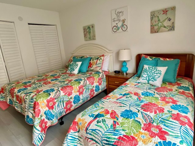 2 Condominium vacation rental located in Anna Maria Island 1