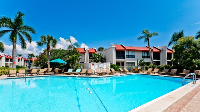 2 Condominium vacation rental located in Anna Maria Island 1