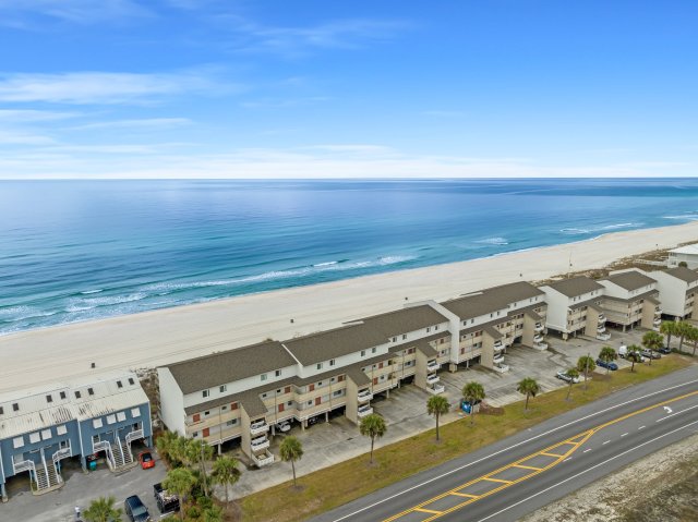 2 Condominium vacation rental located in Panama City Beach 1