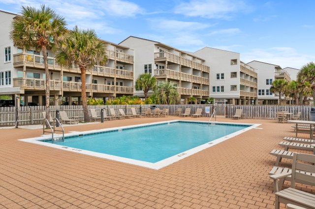 2 Condominium vacation rental located in Panama City Beach 1