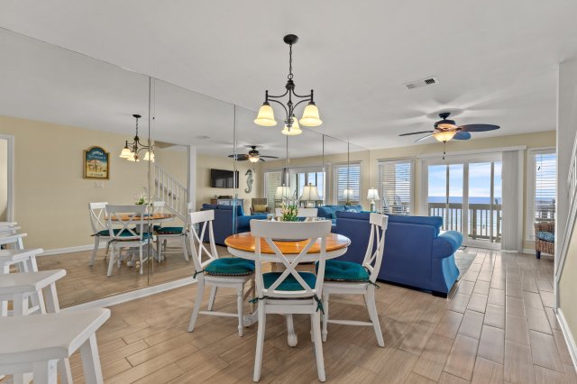 2 Condominium vacation rental located in Panama City Beach 1