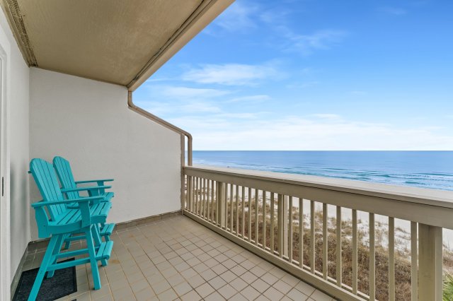 2 Condominium vacation rental located in Panama City Beach 1