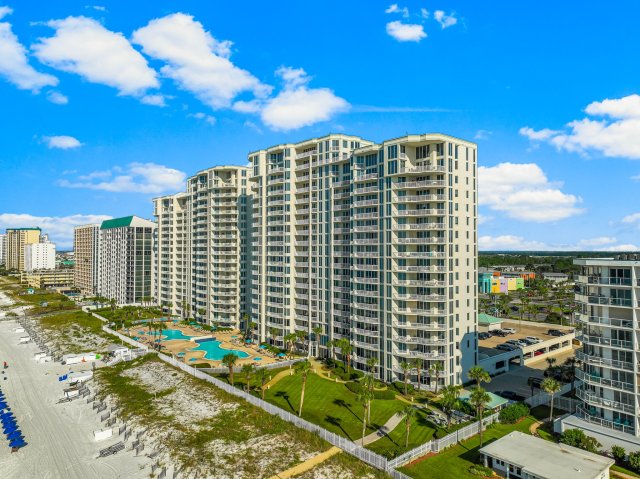 3 Condominium vacation rental located in Destin 1