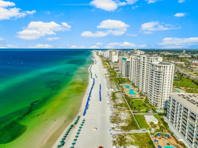 3 Condominium vacation rental located in Destin 1