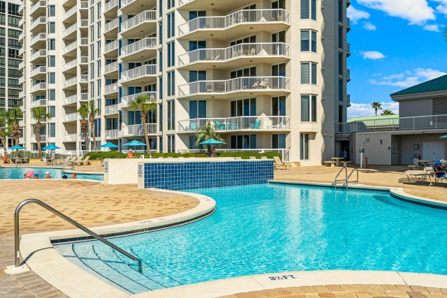 3 Condominium vacation rental located in Destin 1