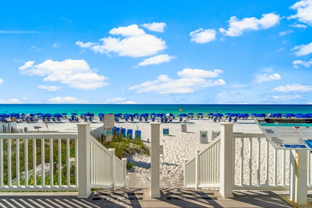 3 Condominium vacation rental located in Destin 1