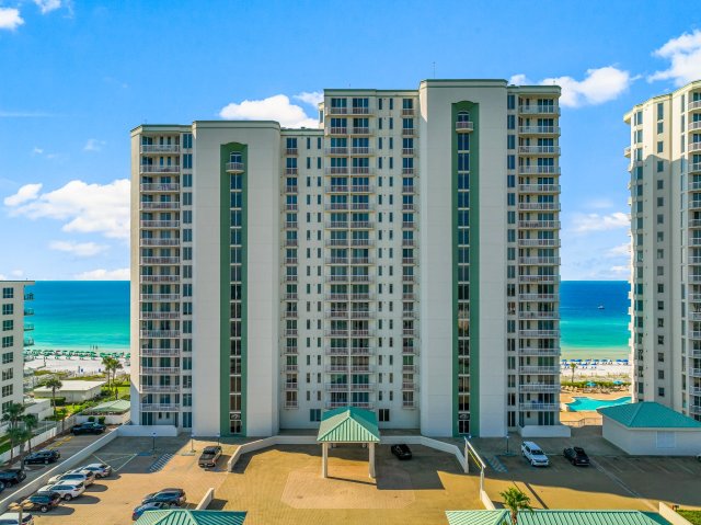 3 Condominium vacation rental located in Destin 1