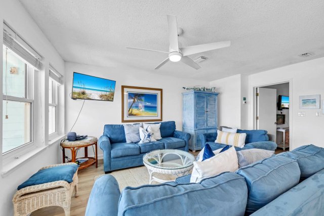 4 House vacation rental located in Destin 1