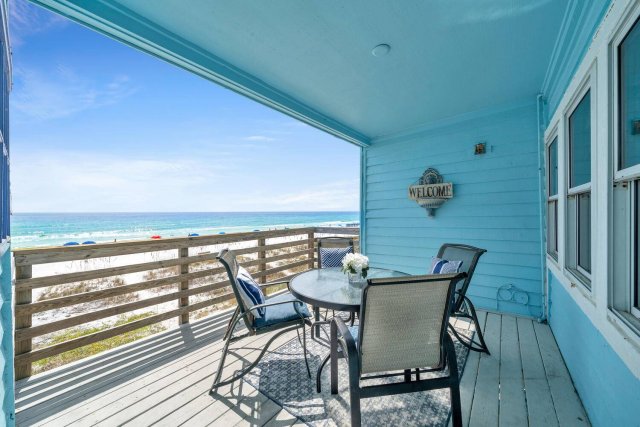 4 House vacation rental located in Destin 1