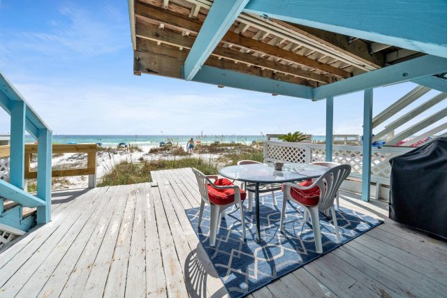 4 House vacation rental located in Destin 1