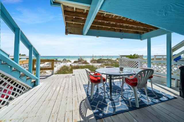 4 House vacation rental located in Destin 1