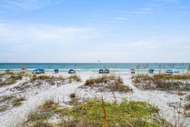 4 House vacation rental located in Destin 1