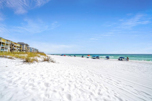 4 House vacation rental located in Destin 1