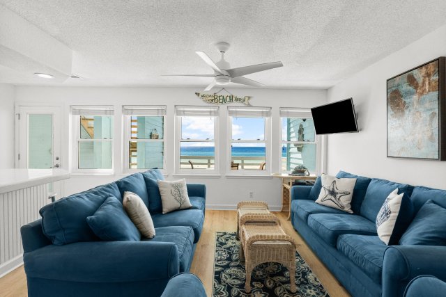 4 House vacation rental located in Destin 1