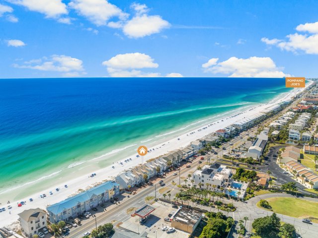 4 House vacation rental located in Destin 1