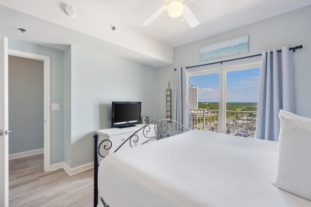 1 Condominium vacation rental located in Panama City Beach 1