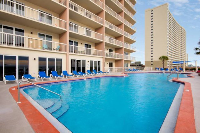 3 Condominium vacation rental located in Panama City Beach 1