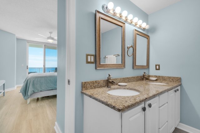 2 Condominium vacation rental located in Navarre 1