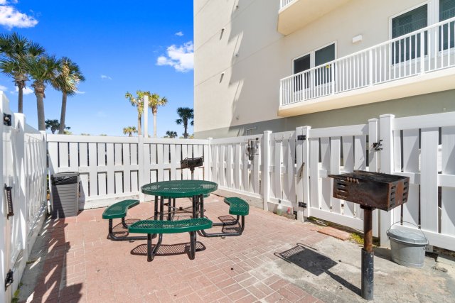 1 Condominium vacation rental located in Navarre 1