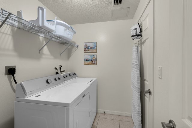 2 Condominium vacation rental located in Navarre 1