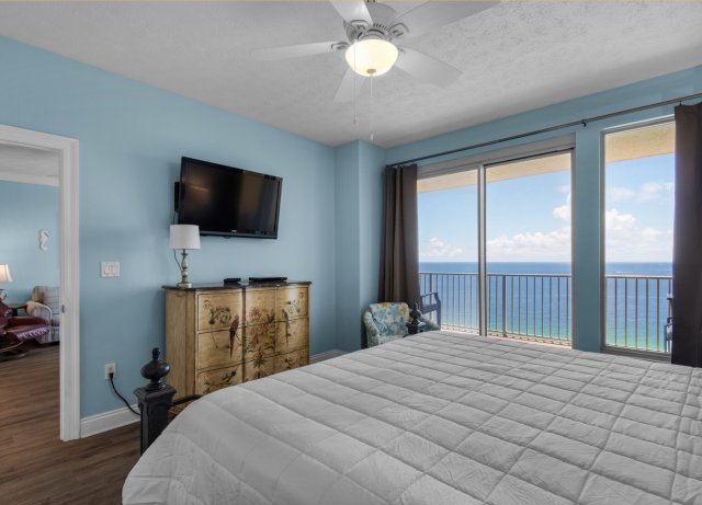 2 Condominium vacation rental located in Panama City Beach 1