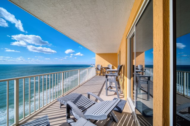 2 Condominium vacation rental located in Panama City Beach 1