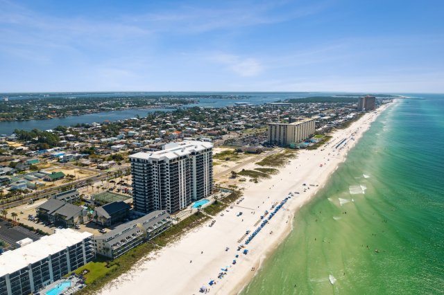 2 Condominium vacation rental located in Panama City Beach 1