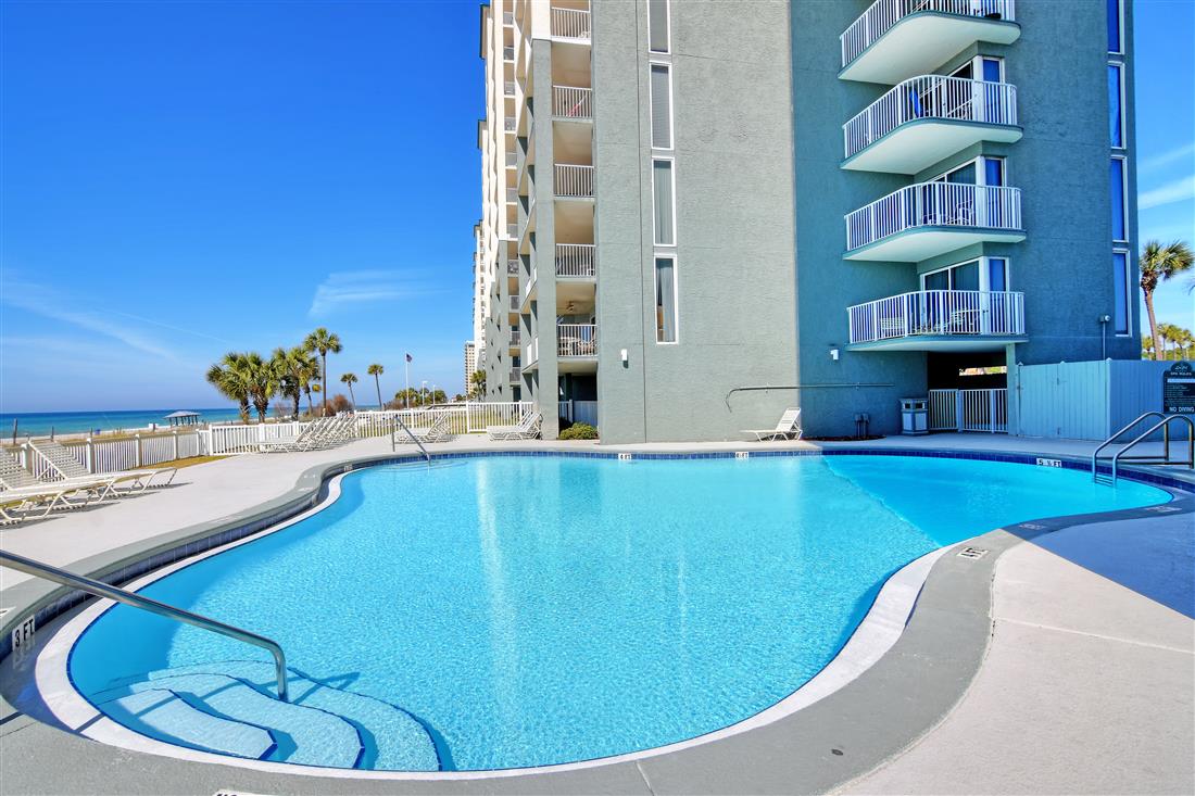 PCB-LongBeachTowersCondos-02