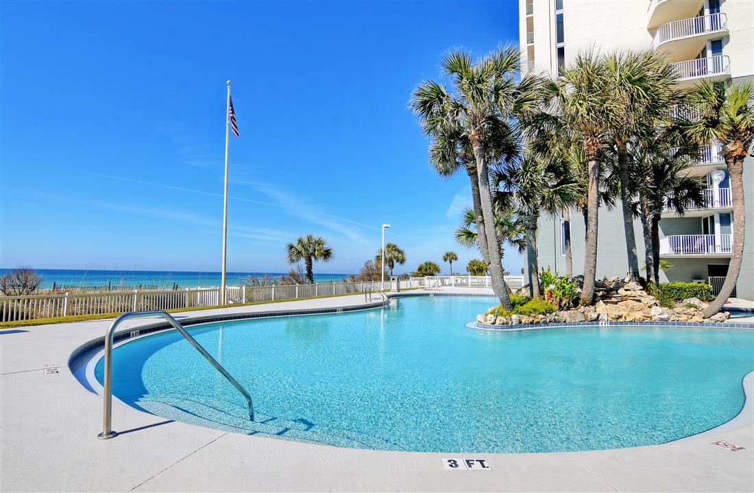 PCB-LongBeachTowersCondos-03