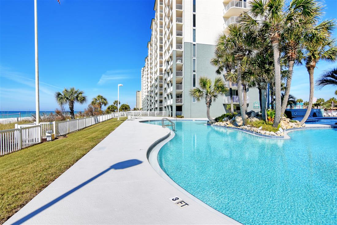 PCB-LongBeachTowersCondos-04