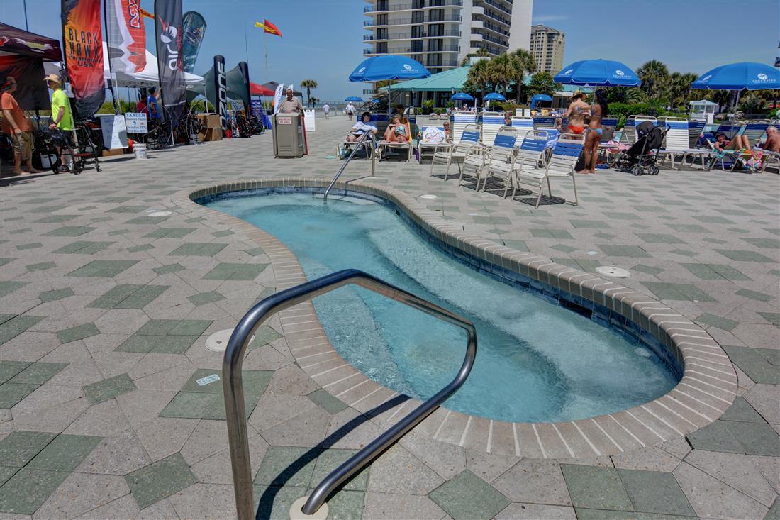 PCB-EdgewaterBeachResort-04