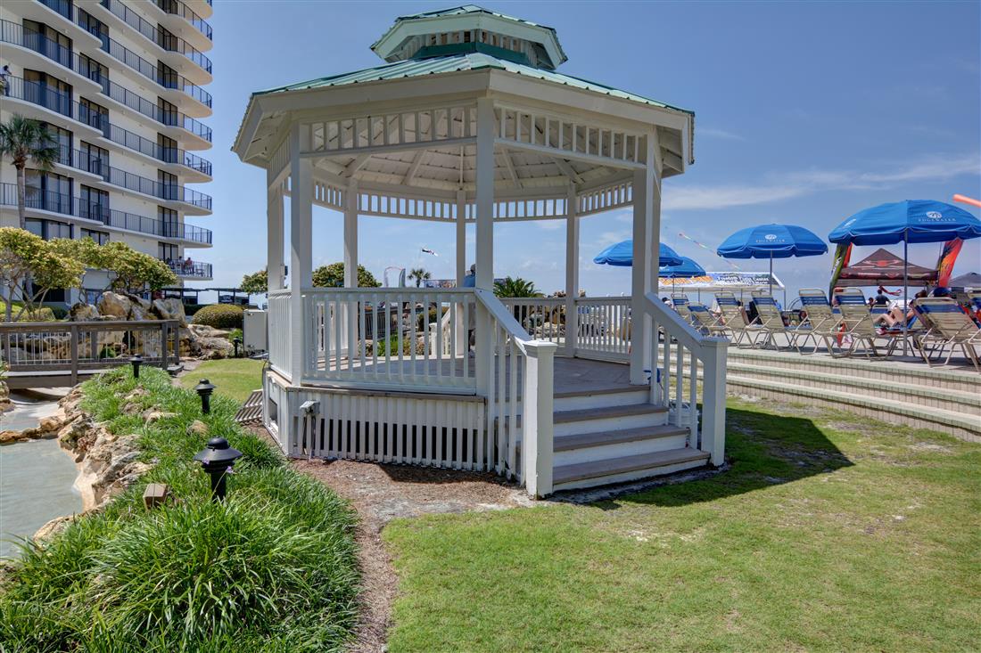 PCB-EdgewaterBeachResort-05
