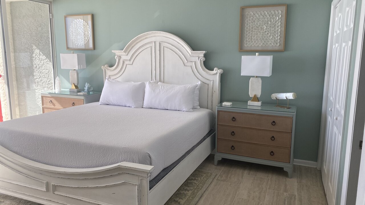 Long Beach 3 - 702 - Image 2