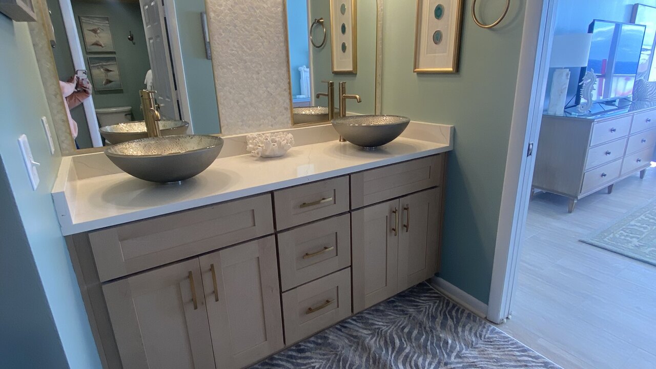 Long Beach 3 - 702 - Image 8