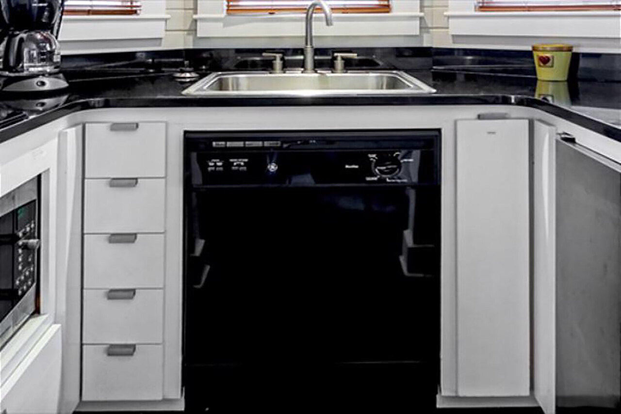 Turkish Delight in Seaside - Image 4