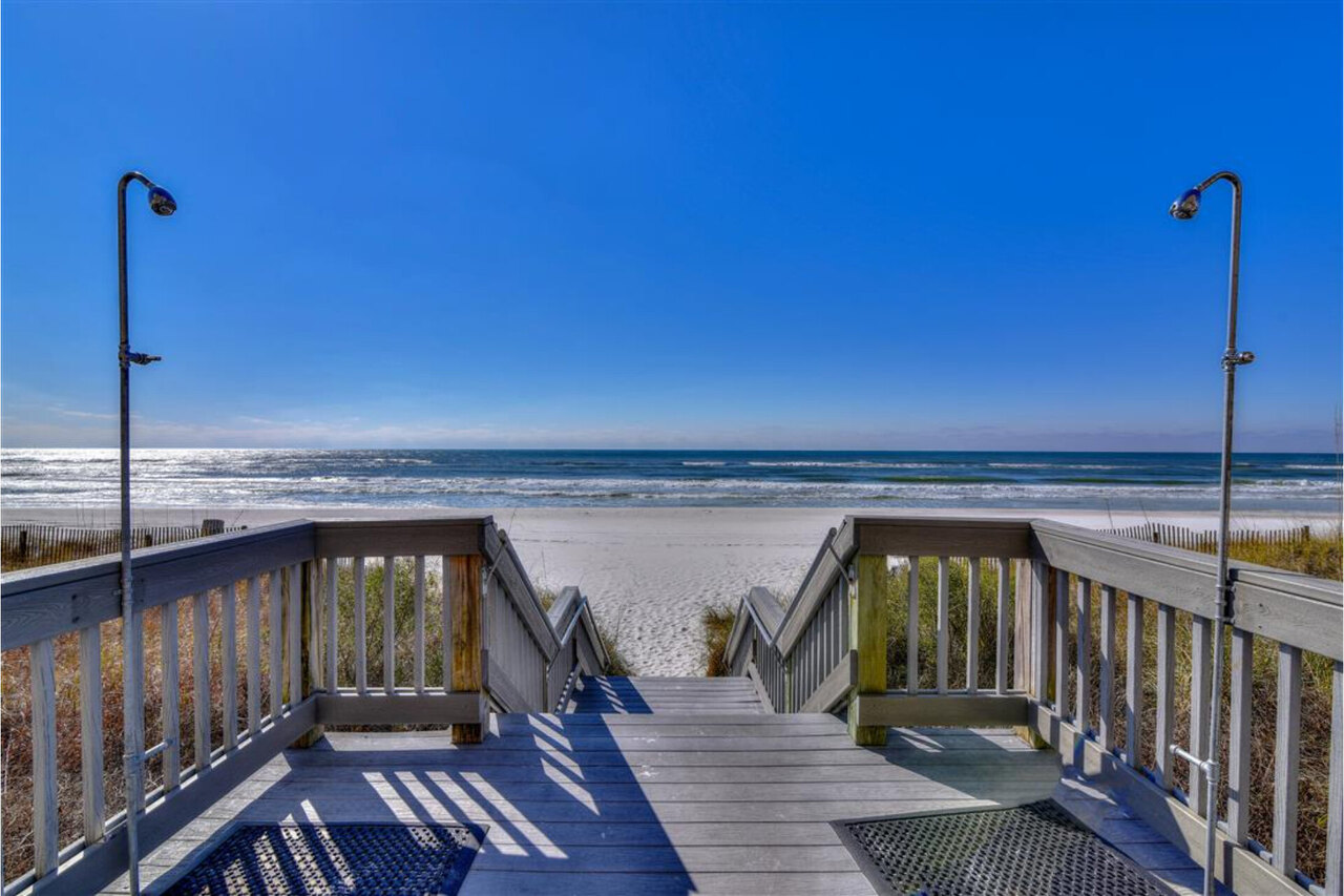 Sunrise Beach 2004 - Image 59