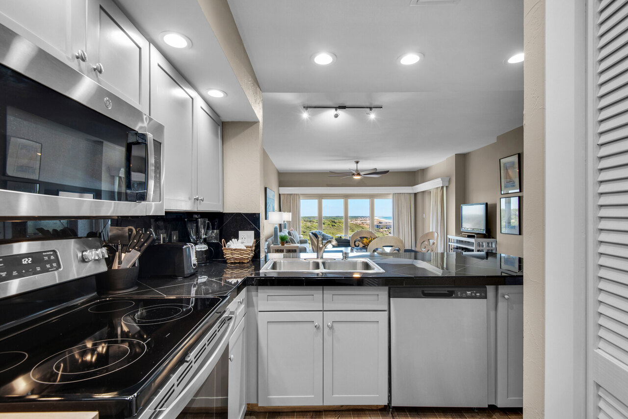 Beach Manor @ Tops'L 705 - Image 25