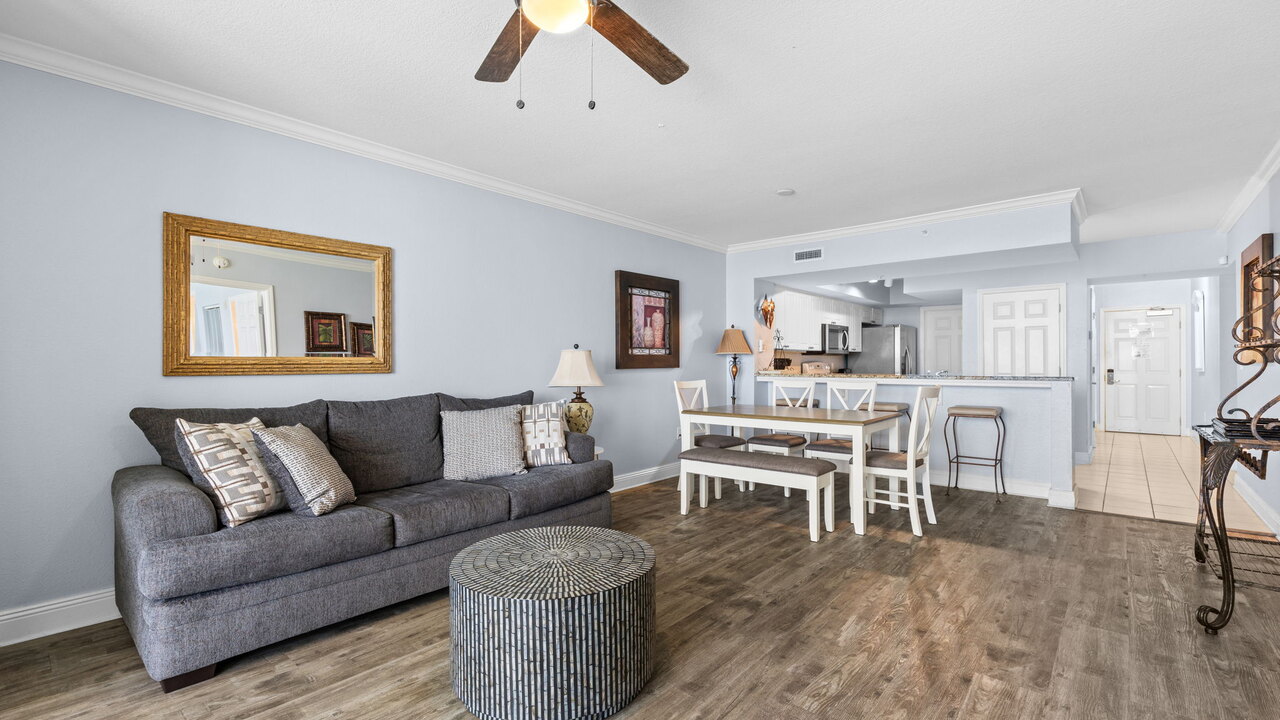 Emerald Beach 1525 - Image 4