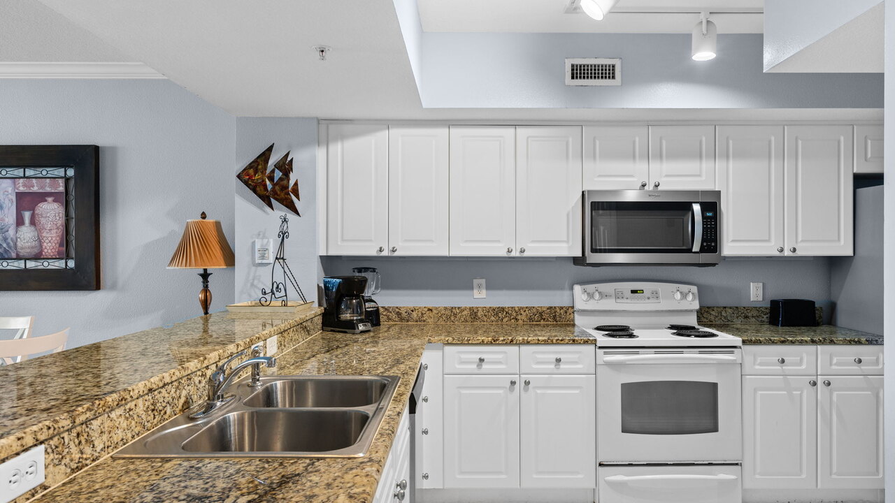 Emerald Beach 1525 - Image 8