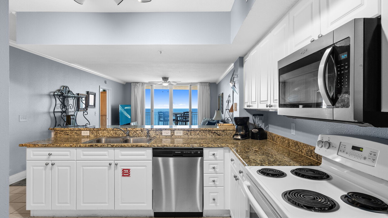 Emerald Beach 1525 - Image 10